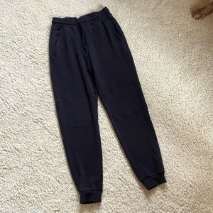 alo jogger bottoms medium grey